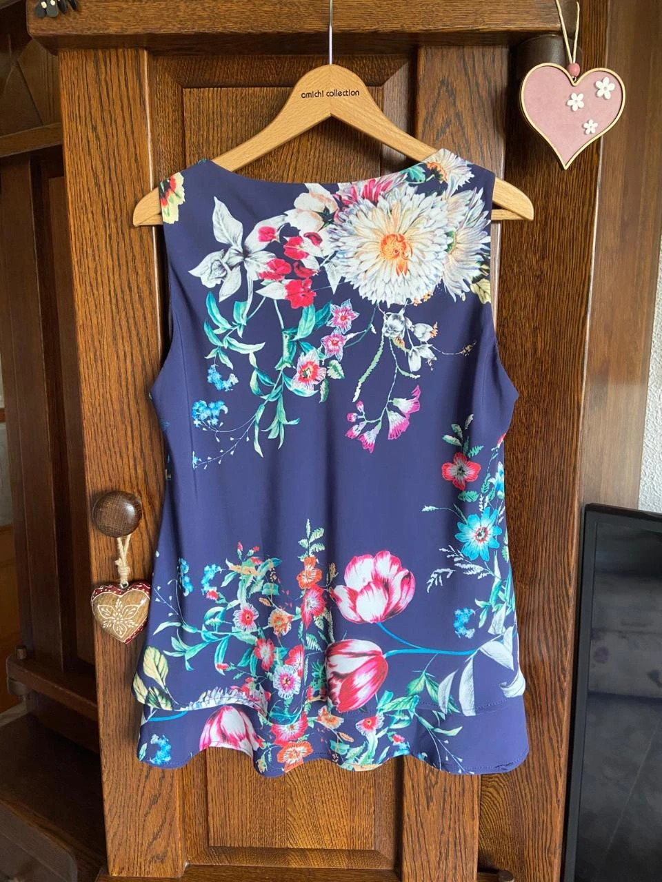 Blusa vaporosa, estampado floral, doble, con forro. Cerezas. Talla L – photo 8